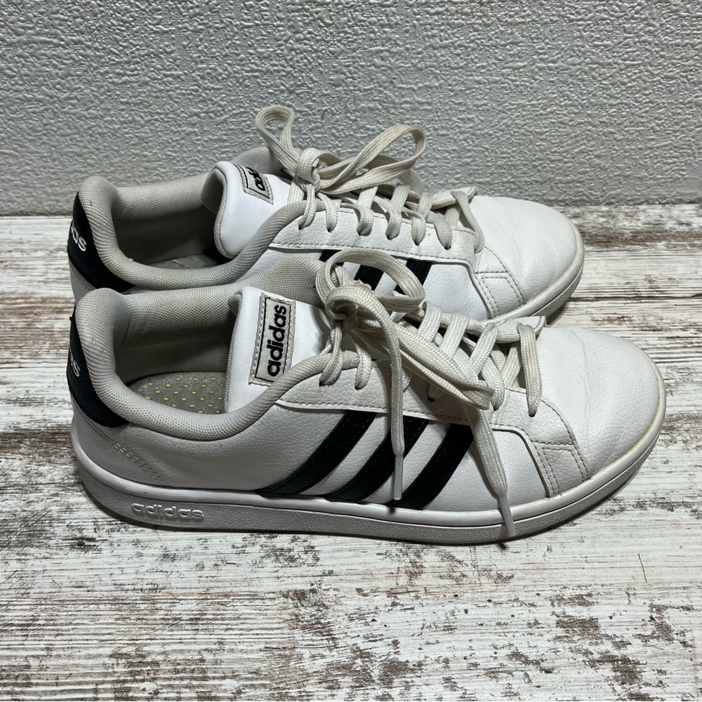 Adidas Grand Court Women’s Sneakers – Black & White – Size 7.5